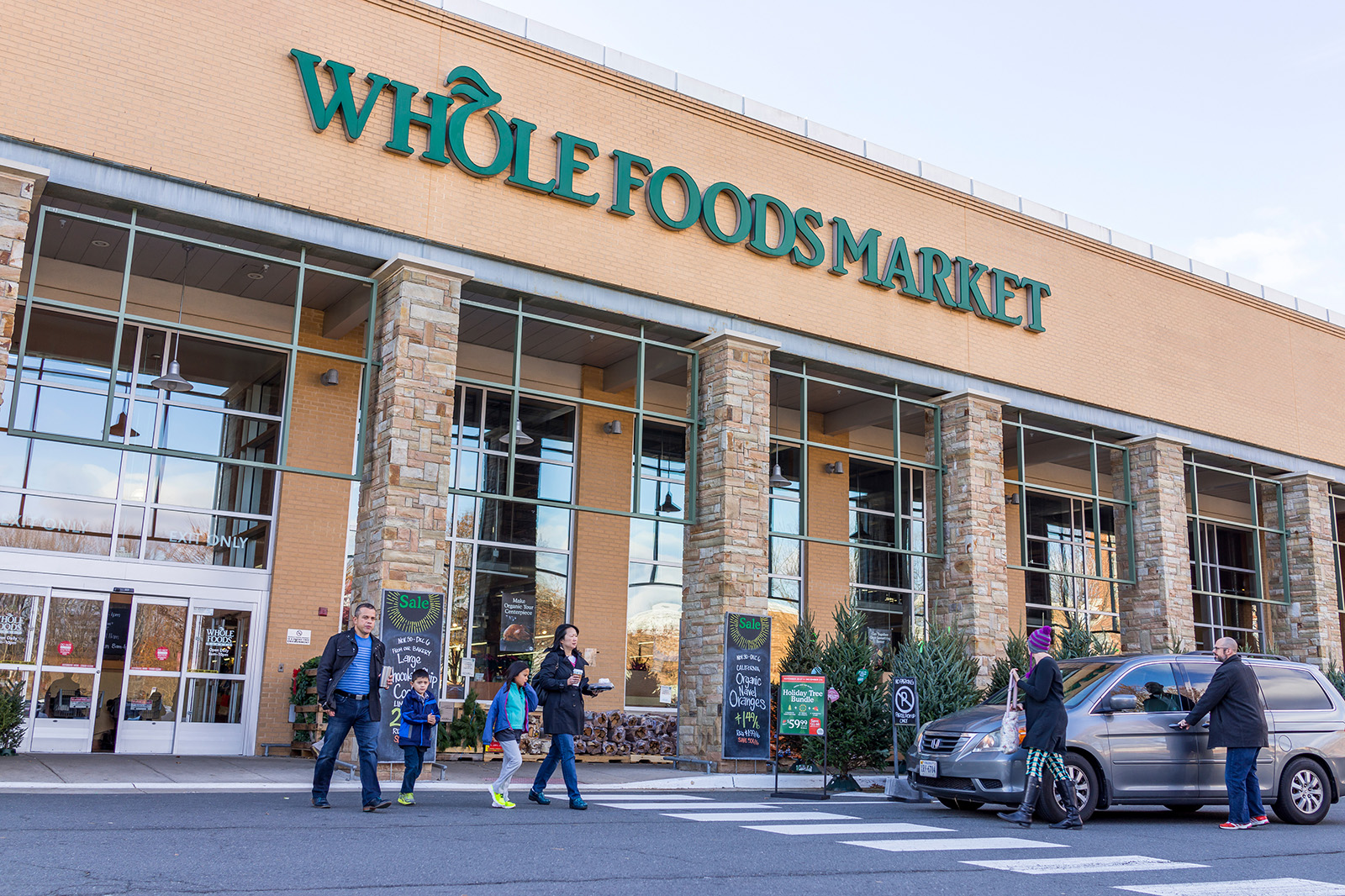 should-we-keep-shopping-at-whole-foods-green-america